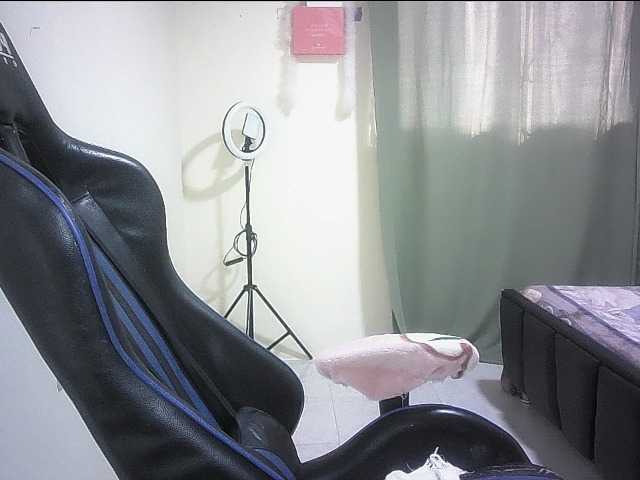 Mariana0x live cam on BongaCams