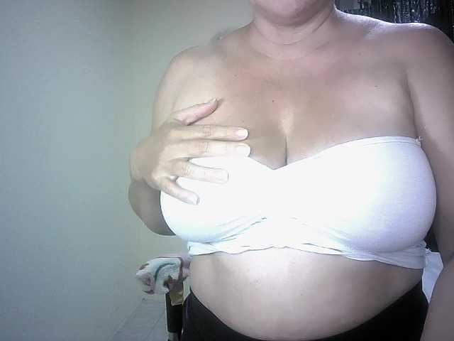 Mariana0x live cam on BongaCams