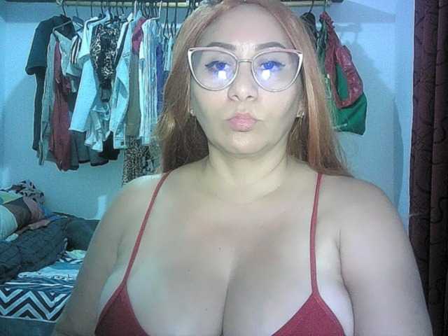 Mariana0x live cam on BongaCams