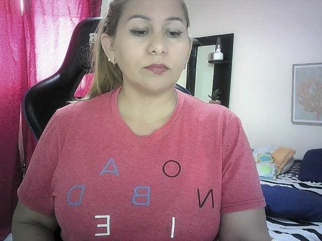 Mariana0x live cam on BongaCams