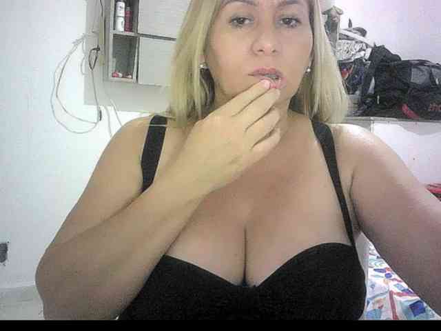 Mariana0x webcam