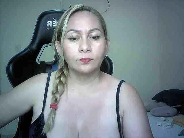 Mariana0x webcam