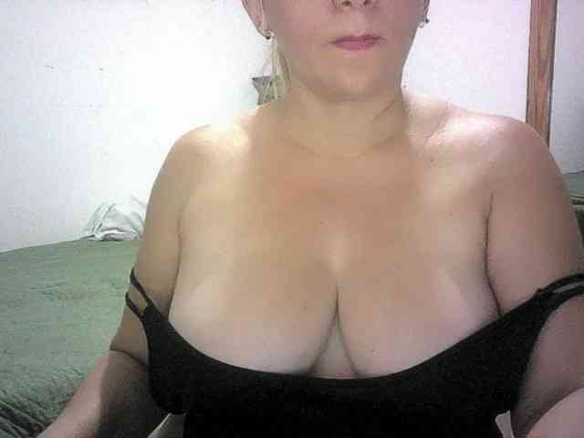 Mariana0x webcam
