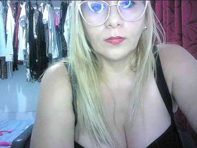 Mariana0x webcam