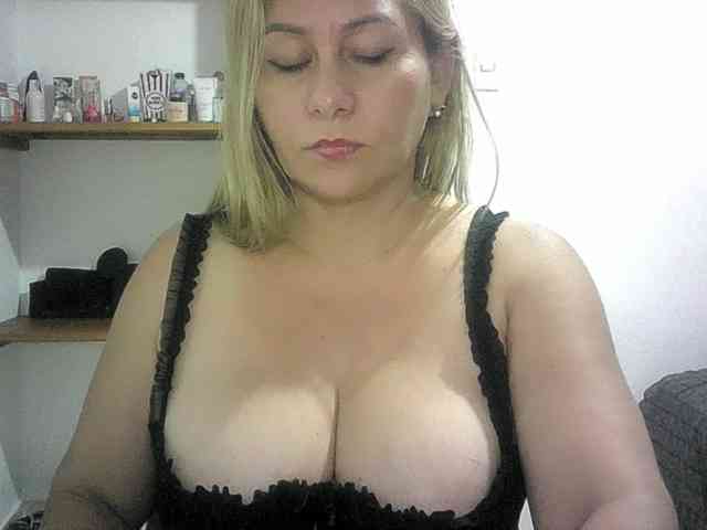 Mariana0x webcam