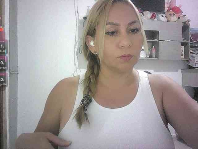 Mariana0x webcam