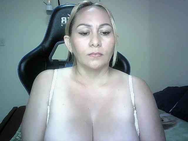 Mariana0x webcam