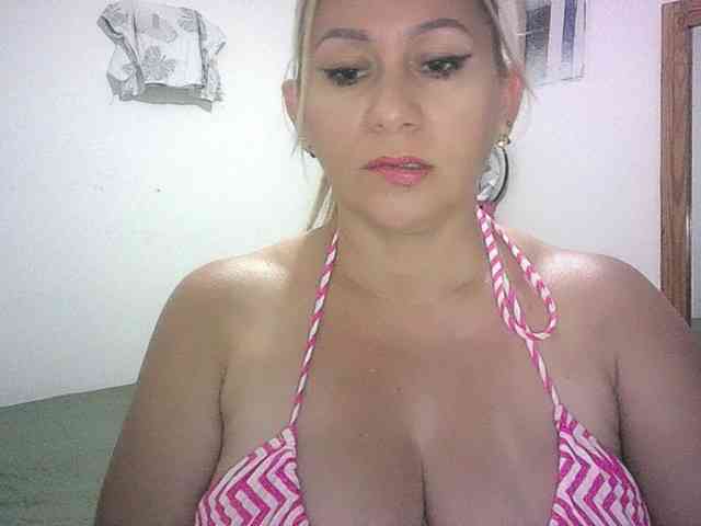 Mariana0x webcam