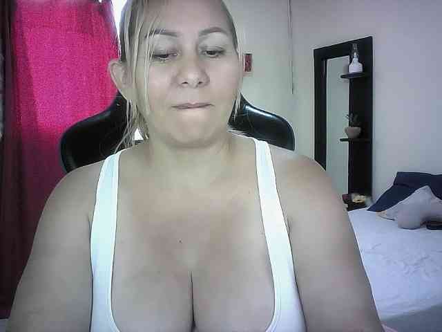 Mariana0x webcam