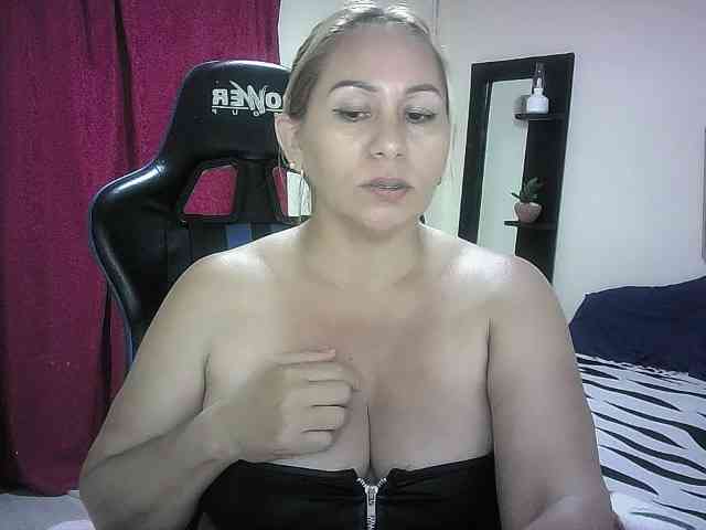 Mariana0x webcam