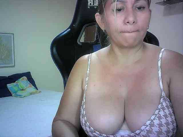 Mariana0x webcam