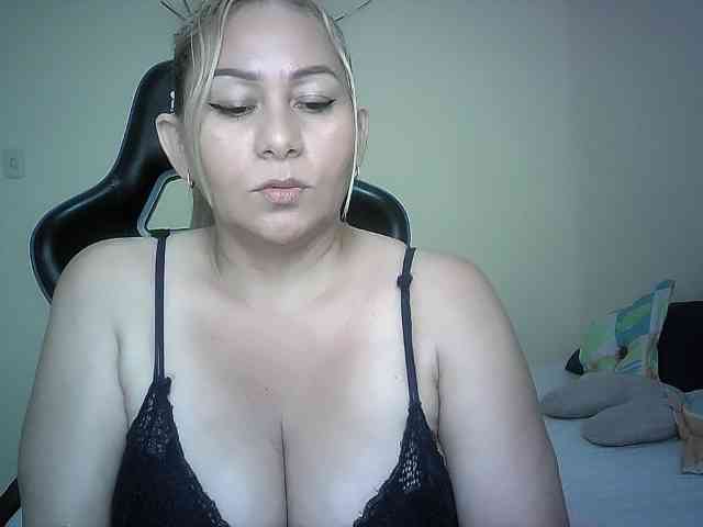 Mariana0x Live Webcam on BongaCams