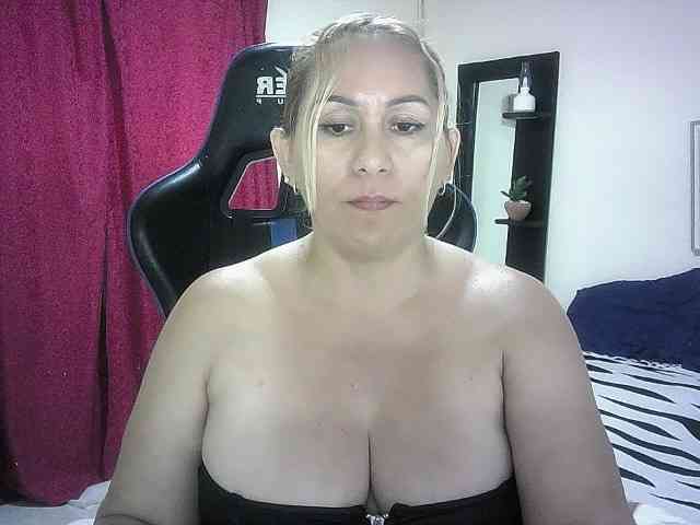 Mariana0x webcam