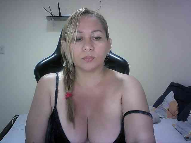 Mariana0x webcam