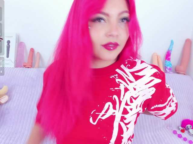 CloeeLovee live webcam show