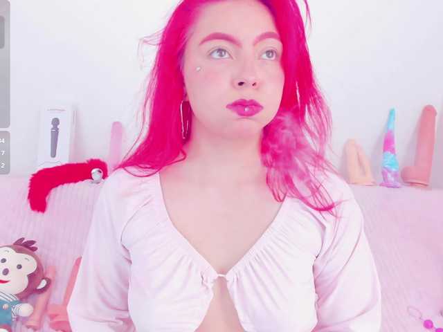 CloeeLovee live cam on BongaCams