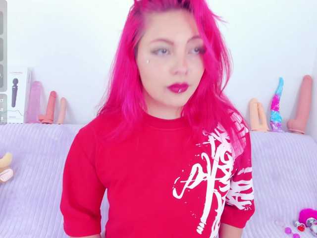 CloeeLovee live webcam show