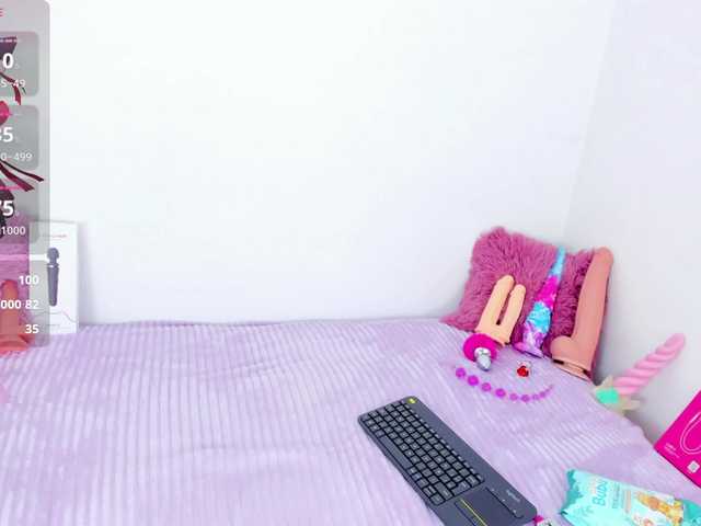 CloeeLovee live cam on BongaCams