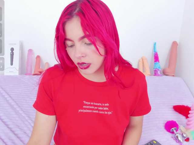CloeeLovee live cam on BongaCams