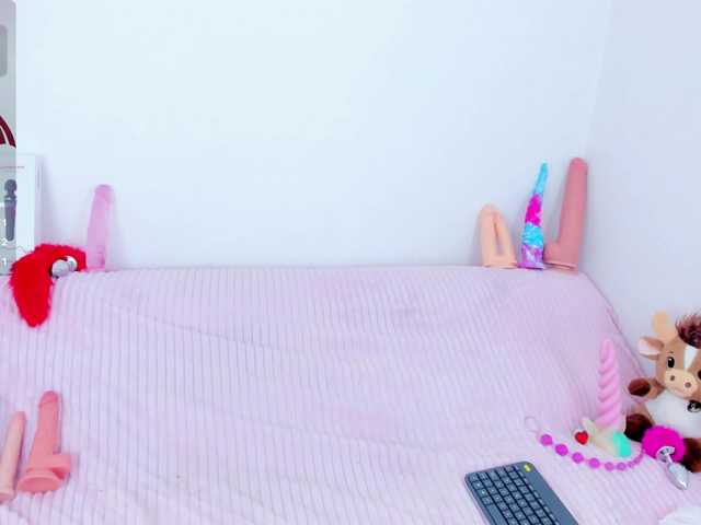 CloeeLovee live cam on BongaCams