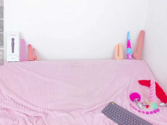 CloeeLovee live cam on BongaCams