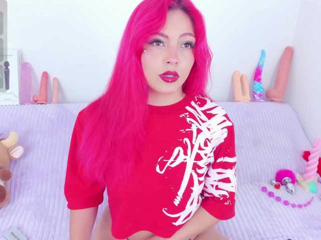 CloeeLovee live webcam show