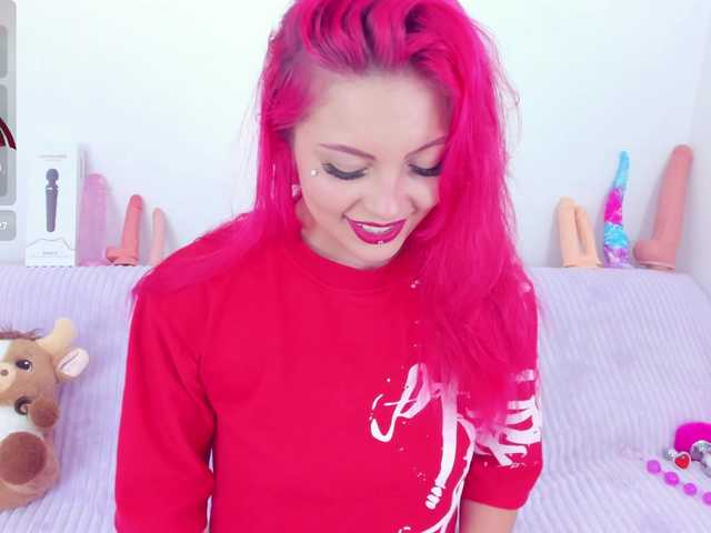 CloeeLovee live webcam show