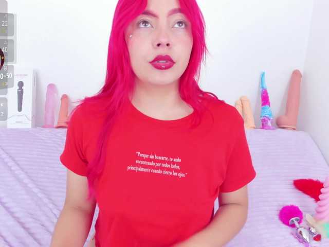 CloeeLovee live cam on BongaCams