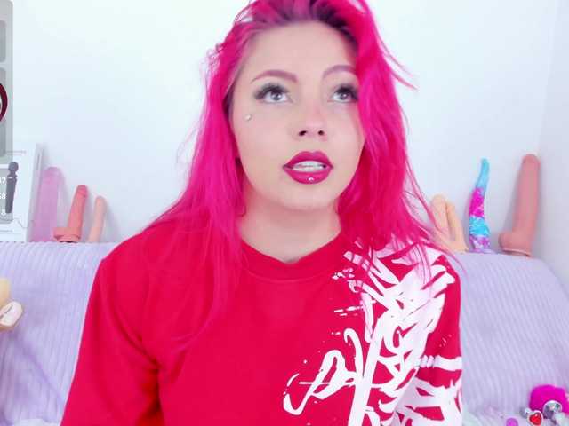 CloeeLovee live webcam show