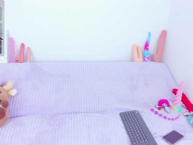 CloeeLovee live webcam show