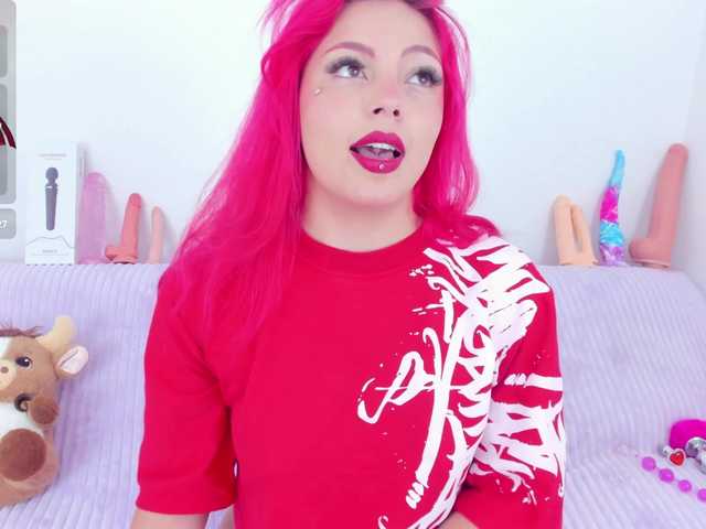 CloeeLovee live webcam show