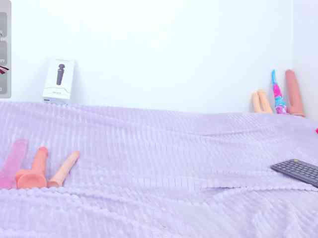 CloeeLovee webcam