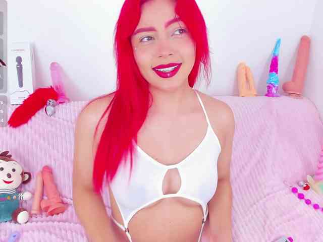 CloeeLovee webcam