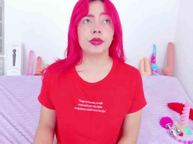 CloeeLovee webcam