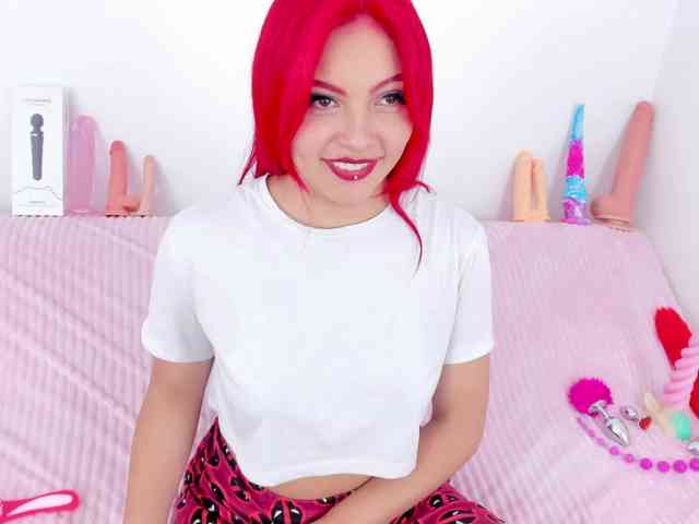 CloeeLovee webcam