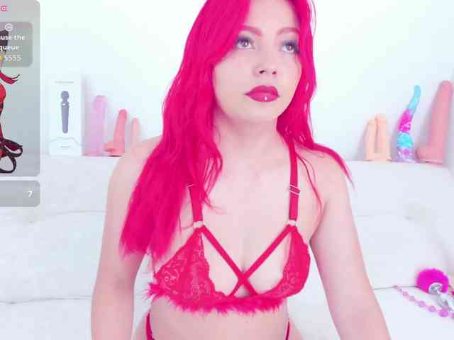 CloeeLovee webcam