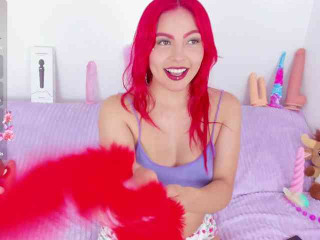 CloeeLovee webcam