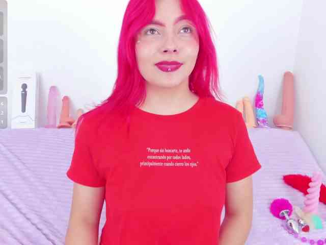 CloeeLovee webcam