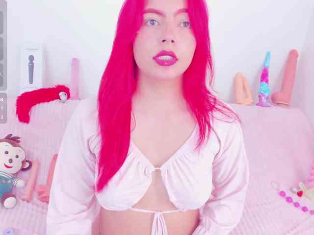 CloeeLovee webcam