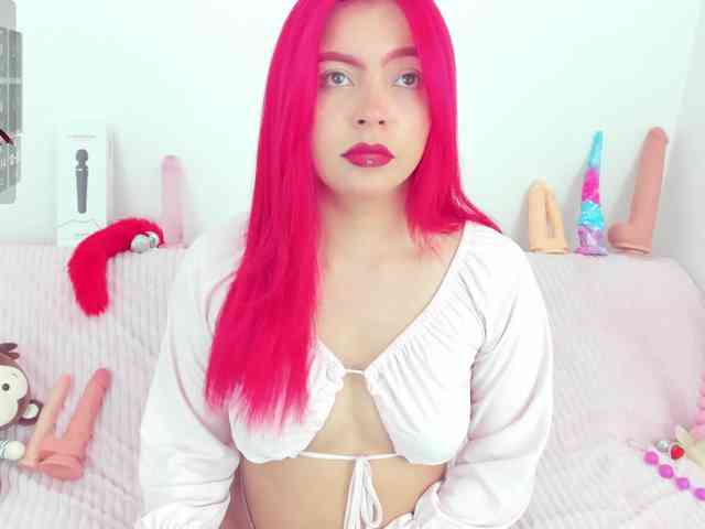 CloeeLovee webcam