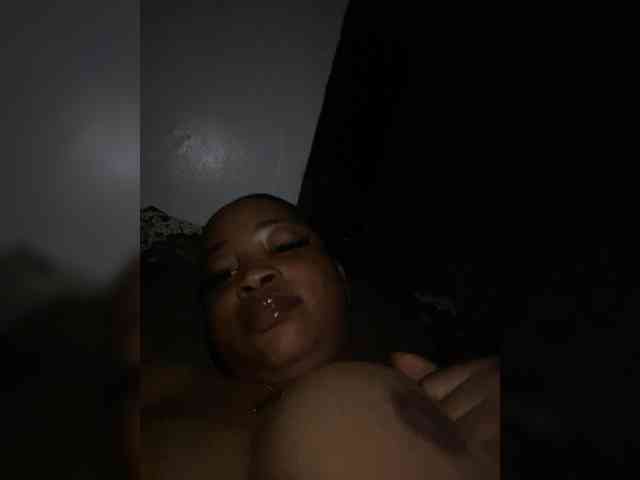 Nastymee — live female cam on BongaCams