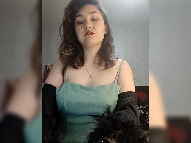 Aphrovea's BongaCams show and profile