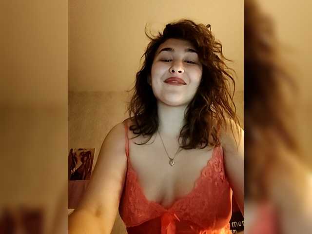 Aphrovea's BongaCams show and profile