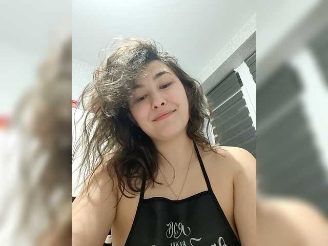 Aphrovea's BongaCams show and profile