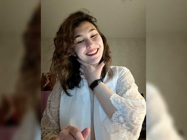 Aphrovea's BongaCams show and profile