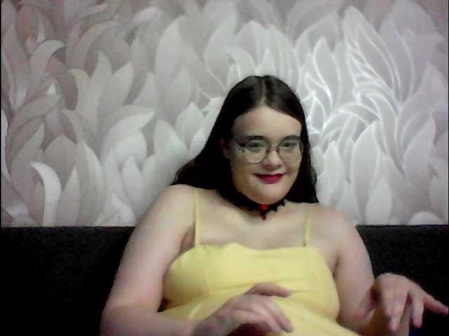 VikiMeow live cam on BongaCams