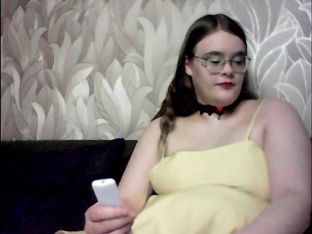 VikiMeow live cam on BongaCams