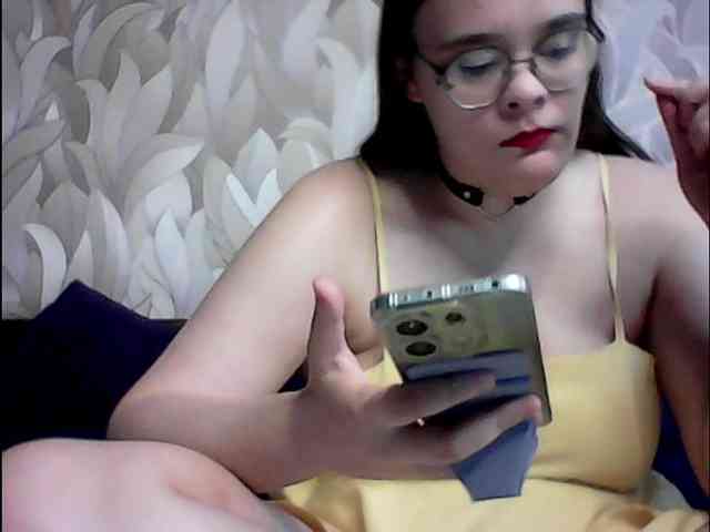 VikiMeow webcam