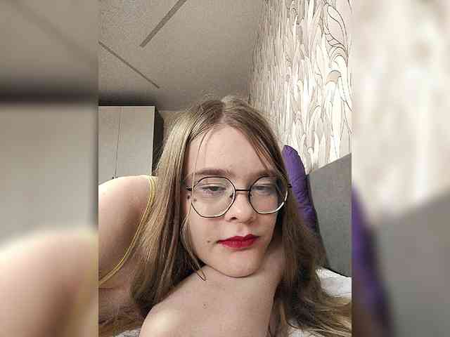 VikiMeow webcam