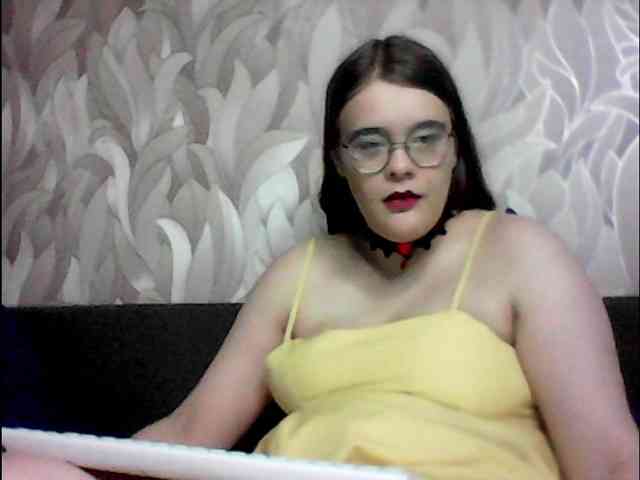 VikiMeow webcam